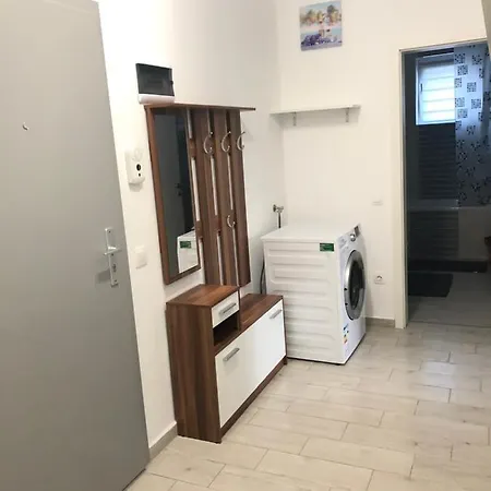 Апартаменти Ava Lounge
