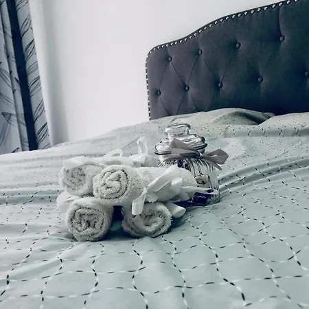 Апартаменти Ava Lounge